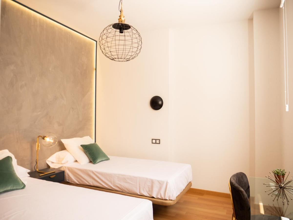 Stylish Apartment In The Heart Of Malaga With Pool Екстер'єр фото