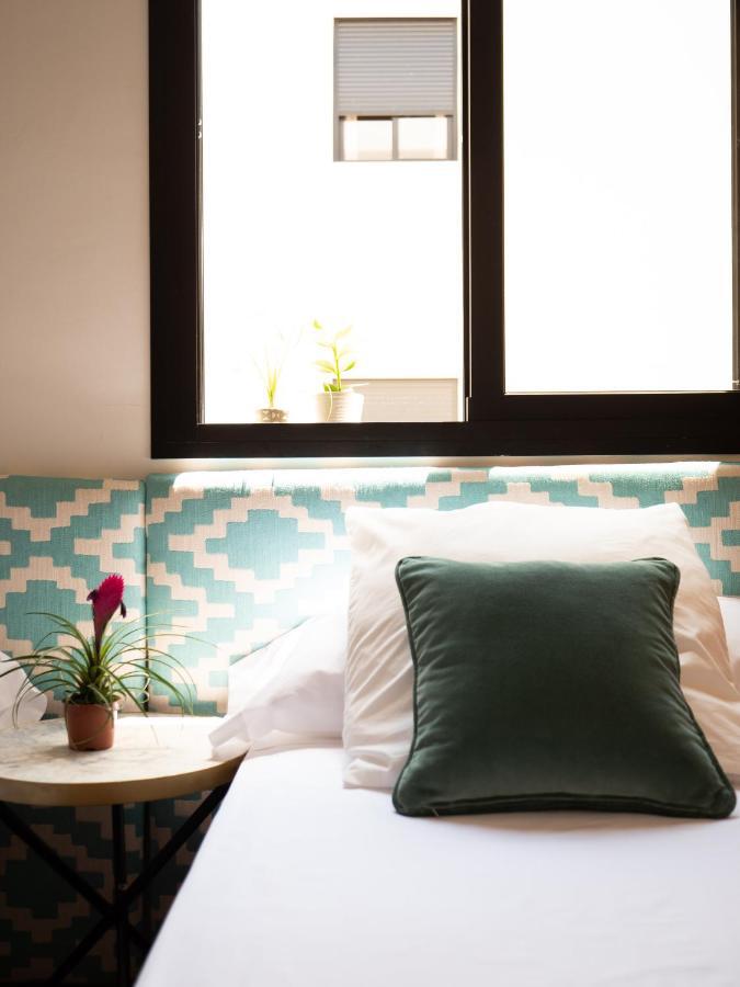 Stylish Apartment In The Heart Of Malaga With Pool Екстер'єр фото