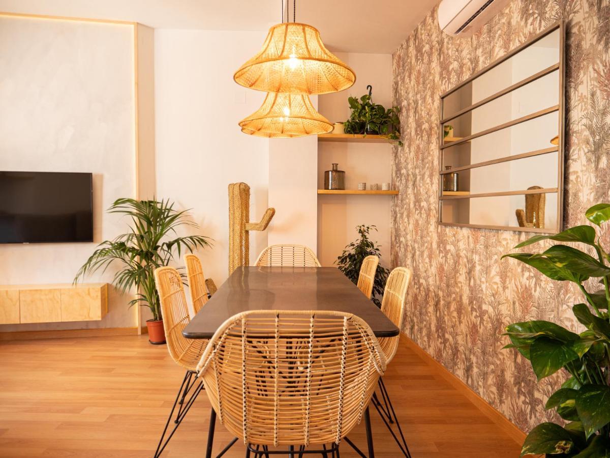 Stylish Apartment In The Heart Of Malaga With Pool Екстер'єр фото